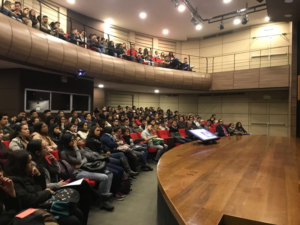 Los asistentes en el Auditorio Sonia Fajardo Forero.